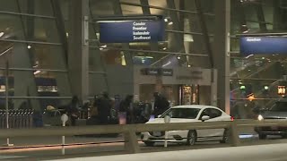 Holiday travellers pack PDX