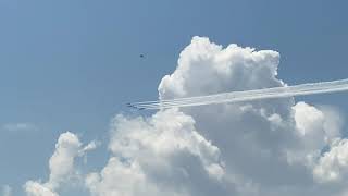 ブルーインパルスが東京上空を飛行! 医療従事者へ感謝! Blue Impulse Fly By over Tokyo to thank the healthcare workers!