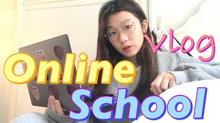 Vlog | 疫情期间大一学生在家上网课的一天！📚One day of online school!