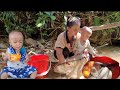 In the hot sun, Yen Nhi catches fresh stream fish and takes care of the vegetable garden