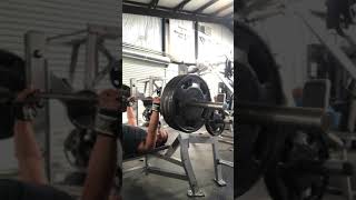 315lbs for a 2 piece! #shorts #benchpress #fitness