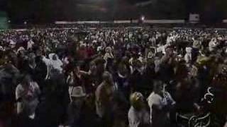 Benny Hinn sings \