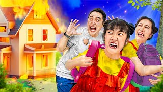 ÔI Không! Búp Bê Phải Rời Khỏi Căn Nhà Cũ Của Mình!