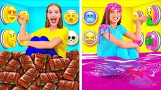 1000 Mystery Buttons Challenge Only 1 Lets You Escape | Funny Food Hacks by PaRaRa Challenge