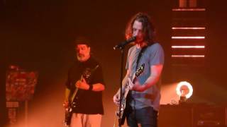 Chris Cornell's (of Soundgarden) last show: Black Hole Sun (multi-camera)