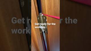 how to fix a squeaky door hinge #mondaymotivation #WD40