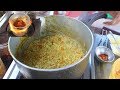 SPECIAL BUTTER TADKA MAGGI NOODLES & MASKA BUN | CHEESY MASALA MAGGI | Indian Street Food