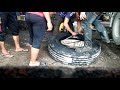 teknik pantas membuka tayar lori manual,, a quick technique of manually changing 11r 22.5 tires