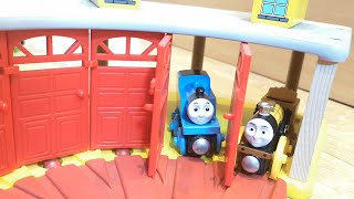 Thomas & Friends Brio Subway Tunnel Build and Learn, Play later, Toy Trains 4 Kids play set for kids
