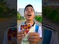 Người Anh Tham Ăn lấy Kẹo Mút và Đồ Ăn Vặt Cay Cay của bạn / Funny Video Eat Candy