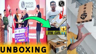 PW Laptop Gift 🎁 UNBOXING 🤩Thanx To PW Again 😍#neet #pw #motivation