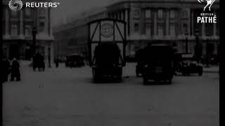 Motor drawn caravan's in high demand in Paris (1920)