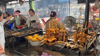 Phnom Oudong Resort/ Phsar Daek Oudong at Ponhea Lueu District in Kandal Province, Cambodia