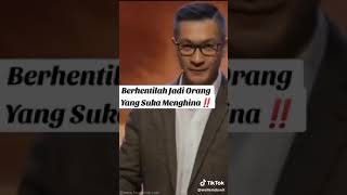 Berhentilah menjadi orang yang suka menghina