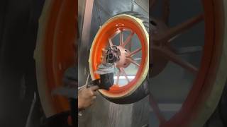 Duke 200 | custom paint on wheel | fine finishing