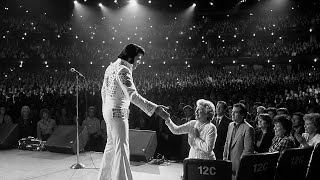 Elvis Noticed One Woman Crying at Every Vegas Show - When He Asked Why, the Entire Audience Wept