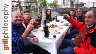 Grilling kontosouvli roast with friends | Grill philosophy