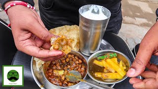 Desi Ambala Breakfast 😍 | Indian Street Food 2020 Special | Veggiepaaji