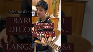 Gimana ceritanya sekali dicontohin, langsung bisa dia 😂 #lesbass #belajarbass #lesbassjakarta