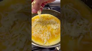 Scrambl eggs with cheese - Easy Breakfast / (Яичница-болтунья с сыром - Лёгкий завтрак)🥣🍳🥚#food