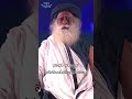 ಬಸವಣ್ಣನ ವಚನ ಹಾಡಿದ ಸದ್ಗುರು sadhguru sings basavanna vachana sadhguru kannada shorts