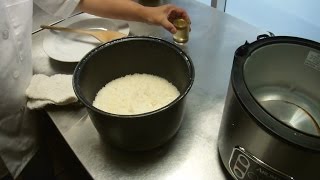 How To Cook Sushi Rice & Prepare Sushi Rice Vinegar