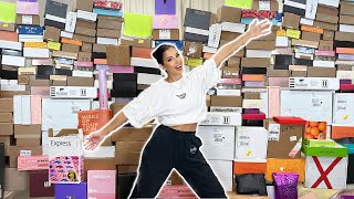 the WORLDS BIGGEST PR UNBOXING.... this is crazy