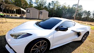 WHO'S COUNTRY STYLE CAR IS THIS?