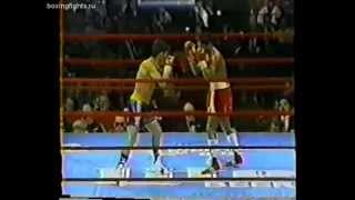 Julio Cesar Chavez VS Juan La Porte. Date:1986-12-12