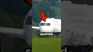 Pilot Spots OWL On Taxiway 🦉✈️