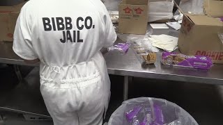 Sheriff David Davis: Jail kitchen is better since women took over