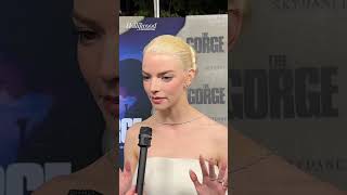 #AnyaTaylorJoy Talks On-Screen Chemistry With #MilesTeller in #TheGorge #shorts