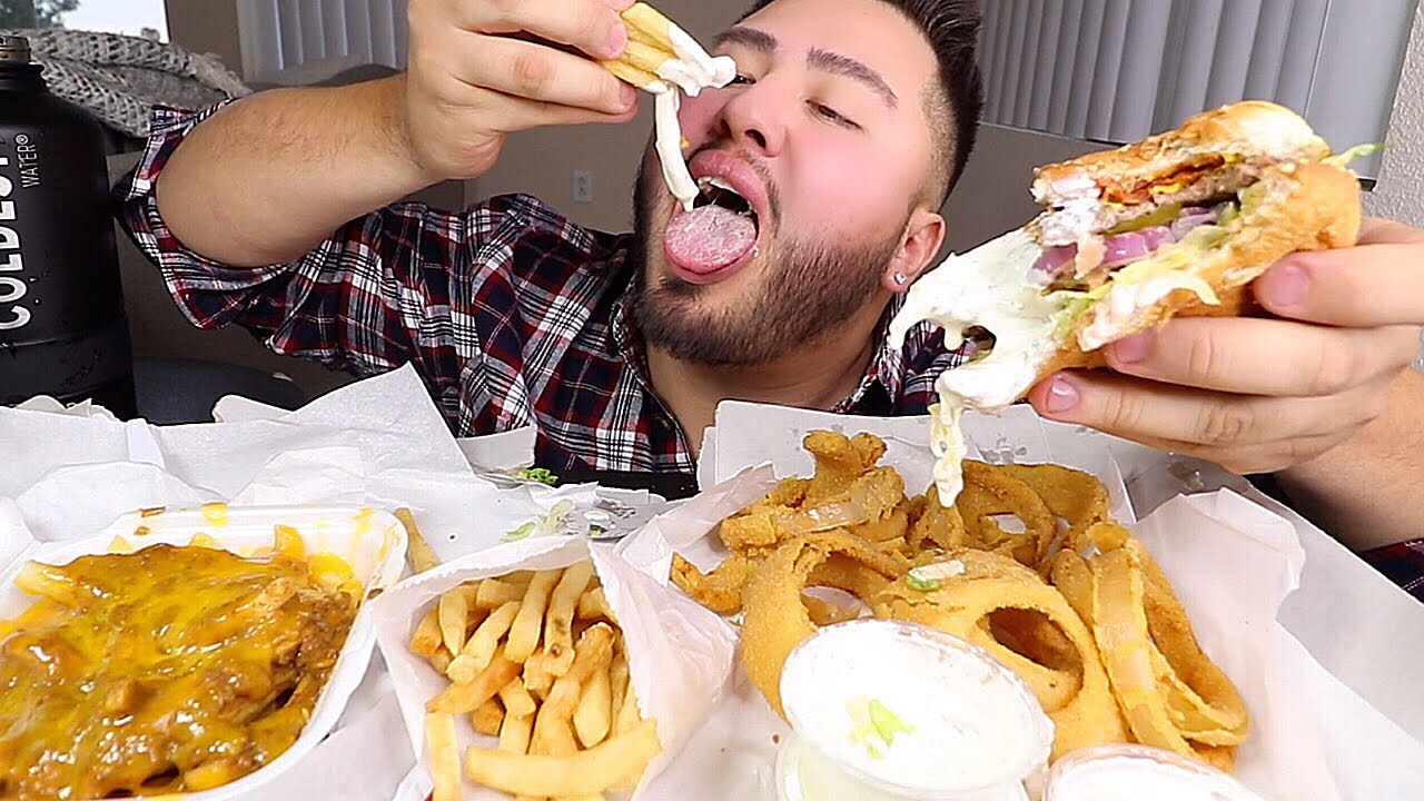 Onion Rings, Bacon Burger & Chili Cheese Fries MUKBANG - YouTube