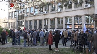 Protest radnika FRA ispred Privrednog suda u Čačku, 19. 03. 2019.