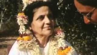 Ma Anandamayi  vidéo 1959 par arnaud desjardins