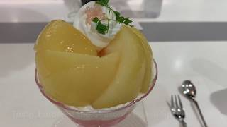 Shinjuku Takano   Seasonal Peach Parfait 新宿高野パーラー 桃パフェ