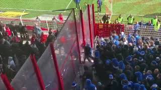 Schlägerei FC Schalke gegen SC Freiburg Randale Stadion Hooligans Ultras Block Veltins Arena