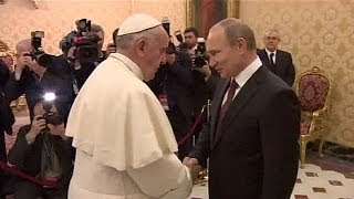 Putin a colloquio con Papa Francesco tra le proteste contro Cremlino