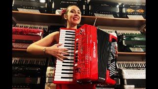 ROLFR4XRD - Red Roland FR-4X-RD Piano Accordion 37 120