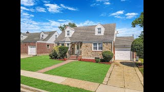 35 Goshen St, Elmont, NY 11003