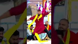 Khesari Lal के डांस पर खूब हंसे Bageshwar Dham Sarkar ki Comedy Short Video #funny #shortsfeed #new