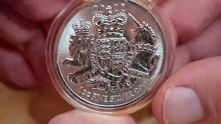 Royal Coat of Arms.   1 oz Silver by the Royal Mint 2022