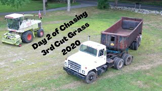 Grass silage Day 2 of the 2020- Help is here now