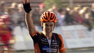 Race Highlights: Wout Van Aert wint eerste manche bpost bank trofee in Ronse