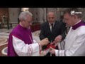 benedict xvi s coffin was closed in private ritual at the vatican