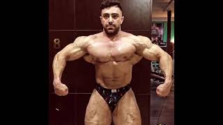 Saeed Hamzeh flexing