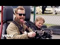 Dierks Bentley Living