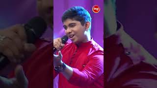 ଶ୍ରାବଣର ଋତୁ ଥିବ - J Manish ଙ୍କ ରୋମାଣ୍ଟିକ Performance from #OdisharaNuaSwaraJr - Sidharth TV