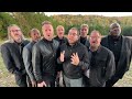 Acappella sings Praise Be To The Lord