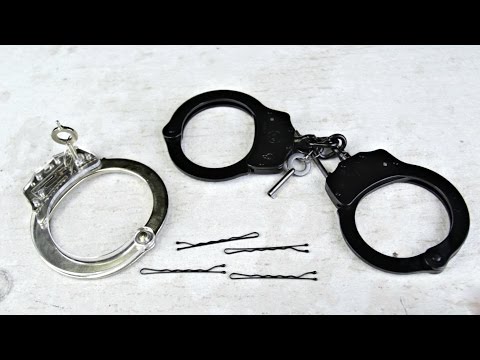 handcuffs jailbreak handcuff robux tiphero lockpicking